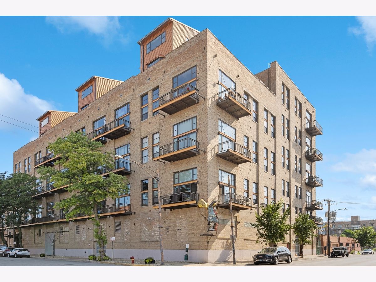 Condominiums Sold Opera Lofts Chicago Illinois, 2545 Dearborn
