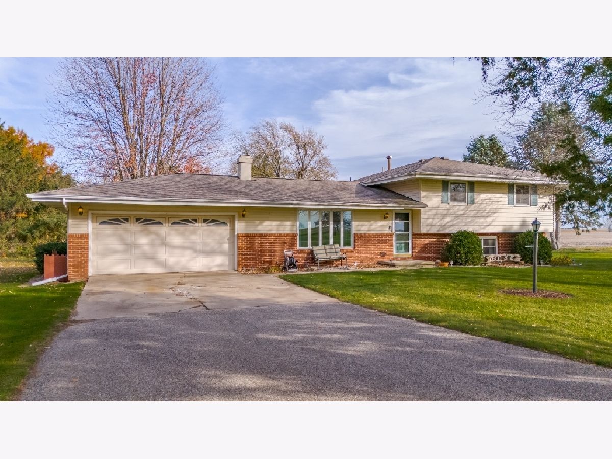 Homes & Condos & Townhomes Sold Lamplighter Towanda Illinois, 112 Olive
