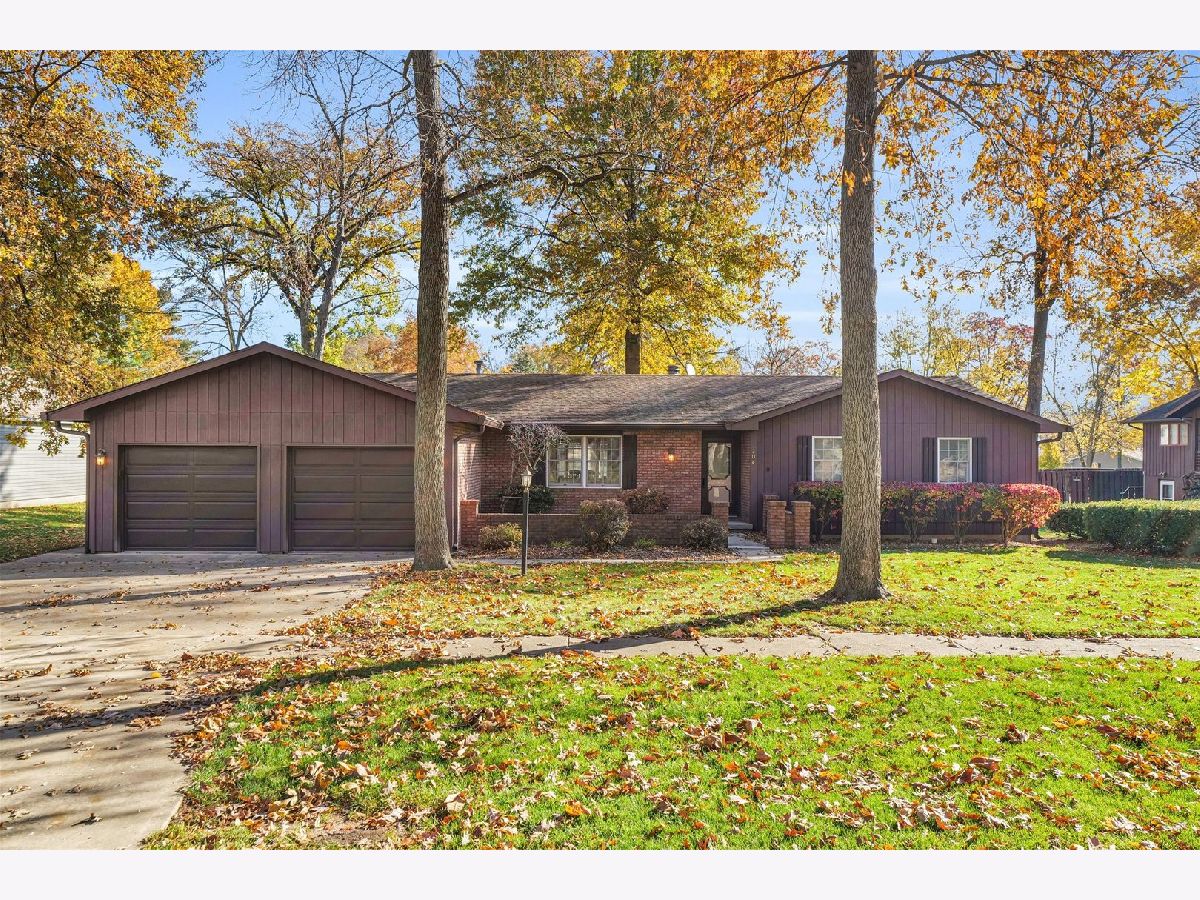 Homes & Condos & Townhomes Sold Timber View Mahomet Illinois, 204 Raymond