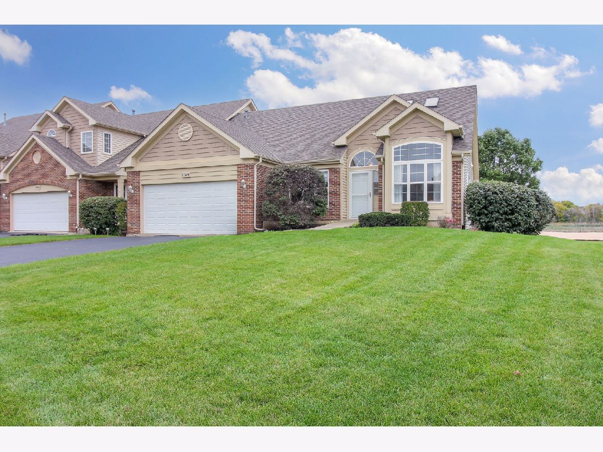 Townhomes Sold Meadowdale Estates Romeoville Illinois, 1049 Birch