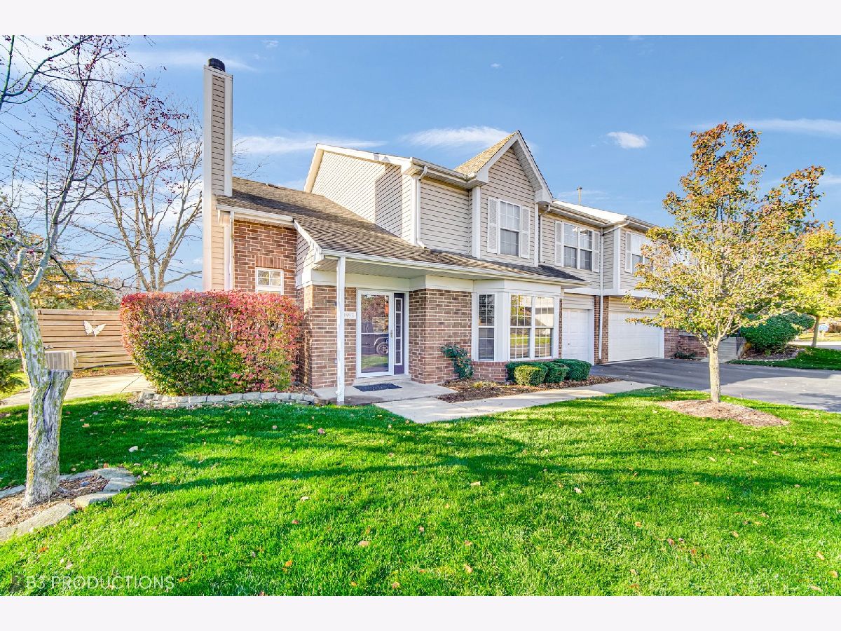 Townhomes Sold Cambridge Place Mokena Illinois, 19895 Lakeview