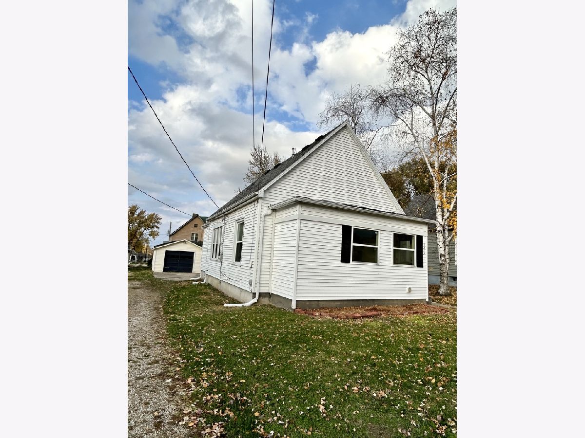  Rented Bloomington Illinois, 1213 Elm