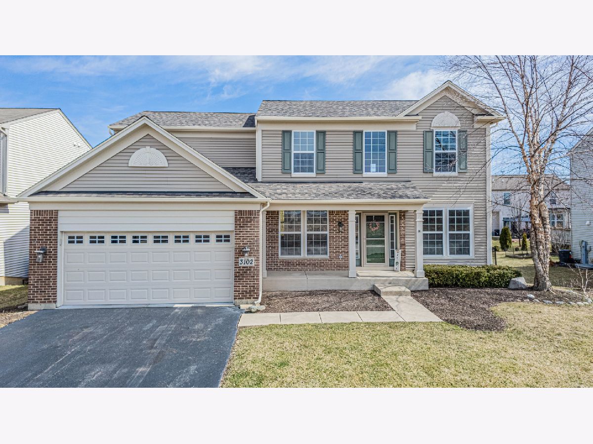 Homes Sold Winchester Glen Carpentersville Illinois, 3102 Deerpath