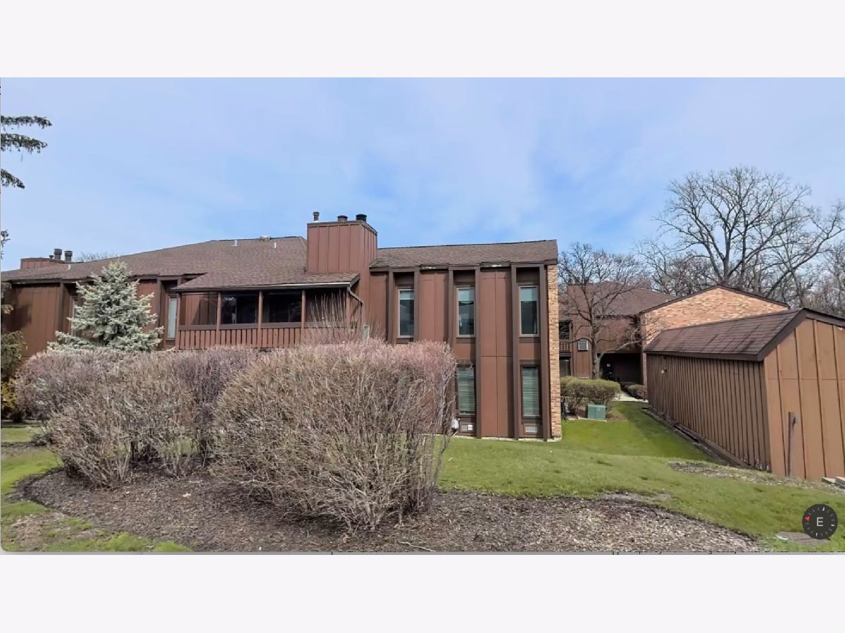 Condominiums Sold Arbor 40 Oakbrook Terrace Illinois, 1S095 Spring