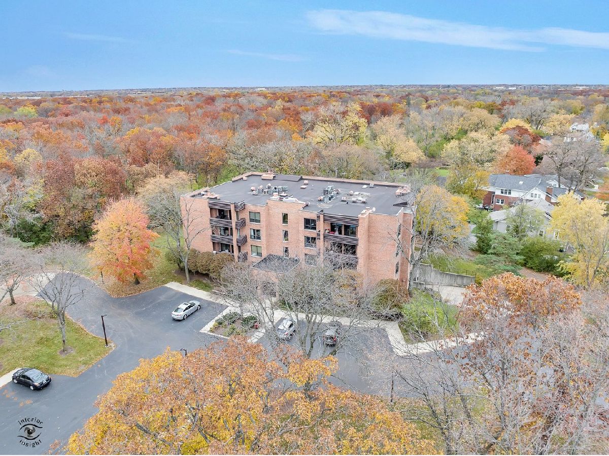Condominiums Sold Shermer Square Northbrook Illinois, 1060 Shermer