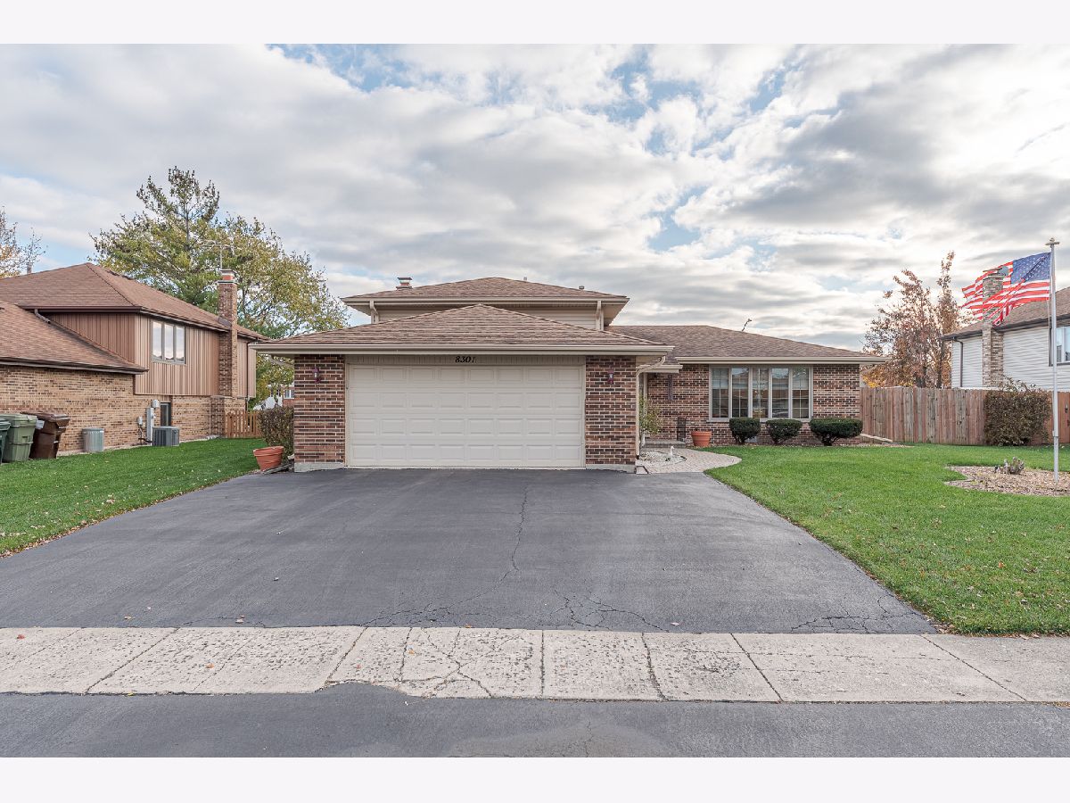 Homes Sold Tanbark Tinley Park Illinois, 8301 Michelle