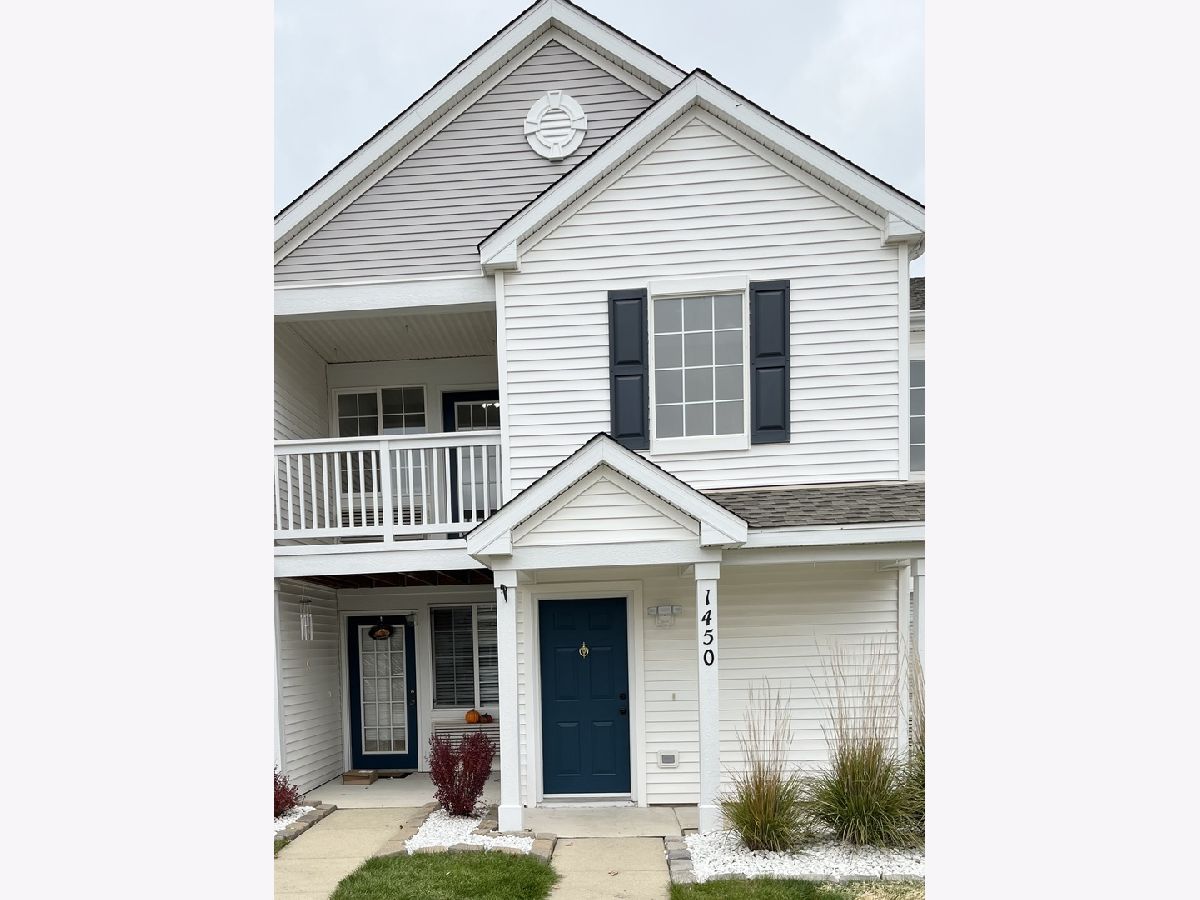 Condos & Townhomes Rented Prairie Point Aurora Illinois, 1450 Mcclure
