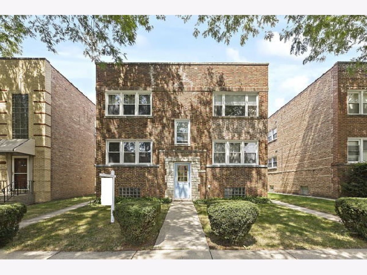 Homes & Condos & Townhomes Sold Budlong Woods Chicago Illinois, 2846 Summerdale