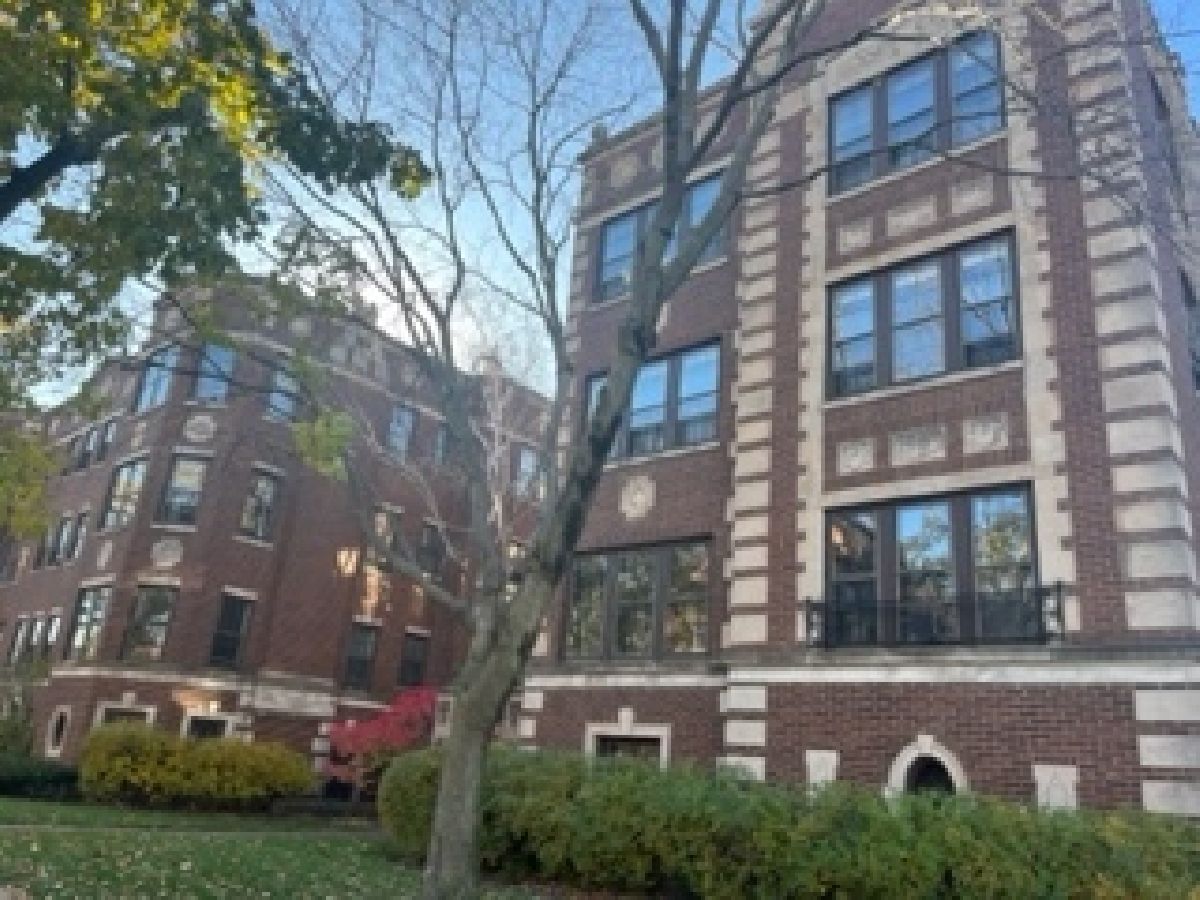 Condominiums Rented St Francis Courts Evanston Illinois, 410 Ridge