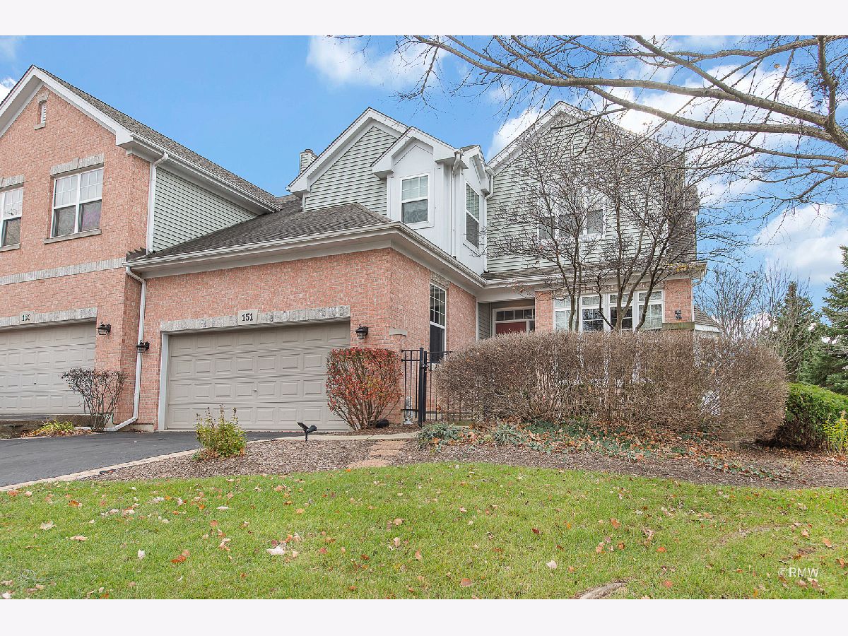 Townhomes Sold The Villas In Hawk Hollow Bartlett Illinois, 151 Orchards