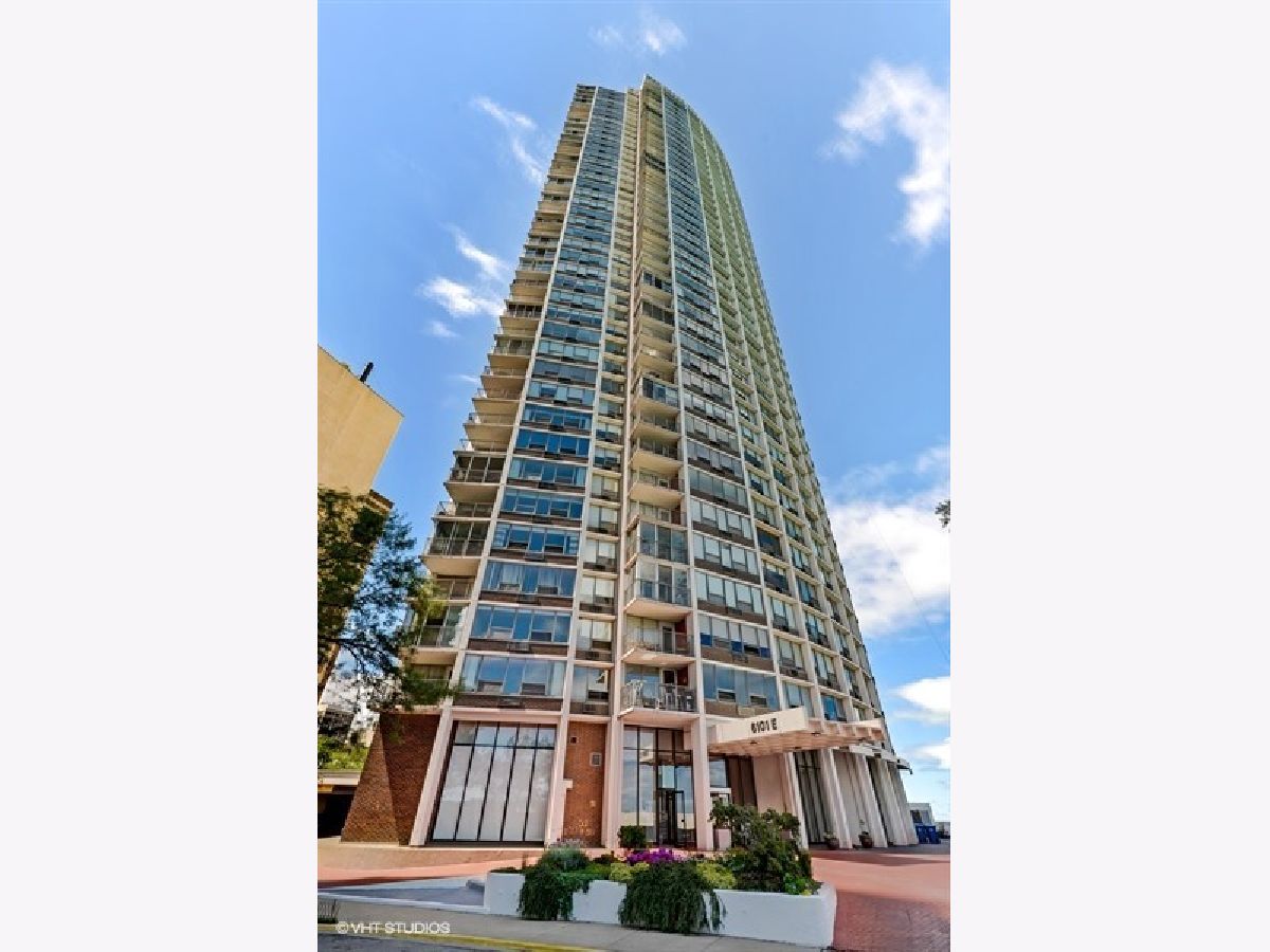 Condominiums Sold East Point Condominiums Chicago Illinois, 6101 Sheridan