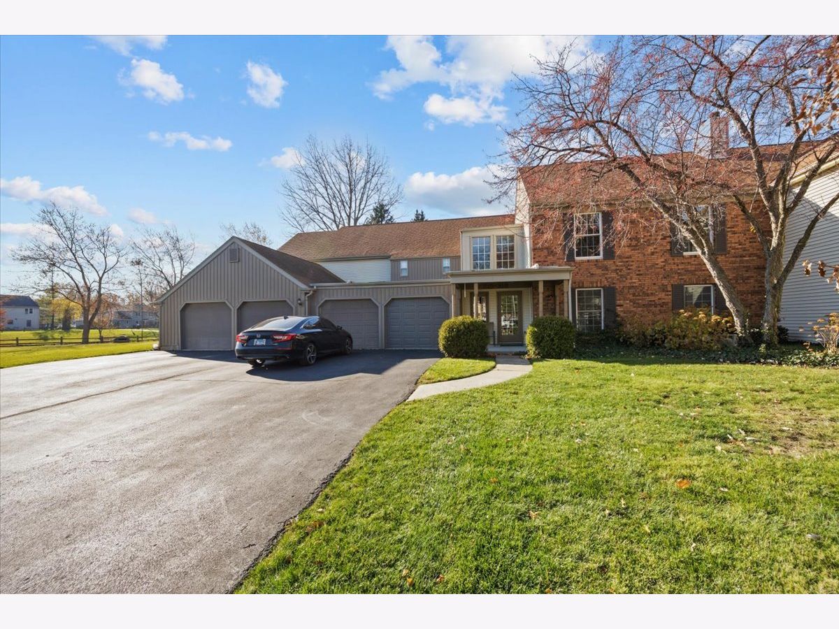 Condominiums Sold Hunters Woods Commons St Charles Illinois, 316 Dunham Place Commons