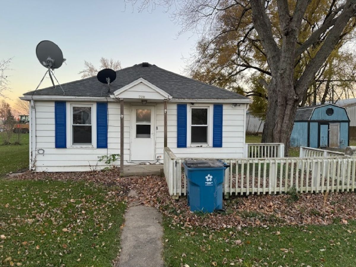  Sold Cornell Illinois, 709 Main