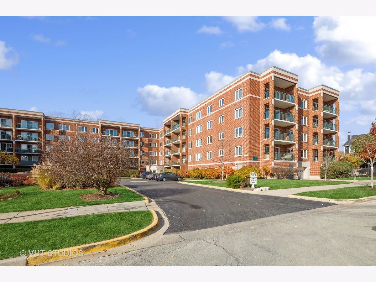 Condominiums & Homes Sold Rivers Edge Chicago Illinois, 5360 Lowell