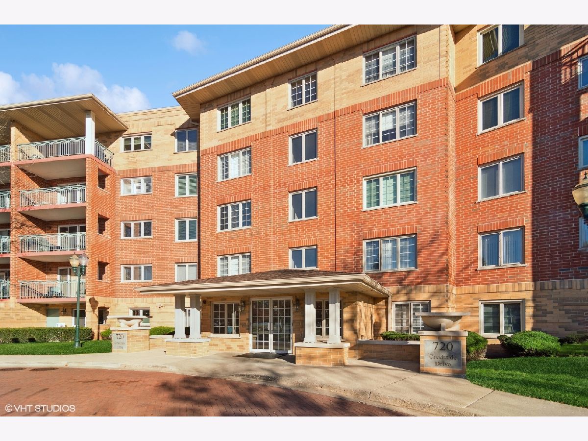 Creekside Mount Prospect IL, Condominiums For Sale & For Rent Sadie