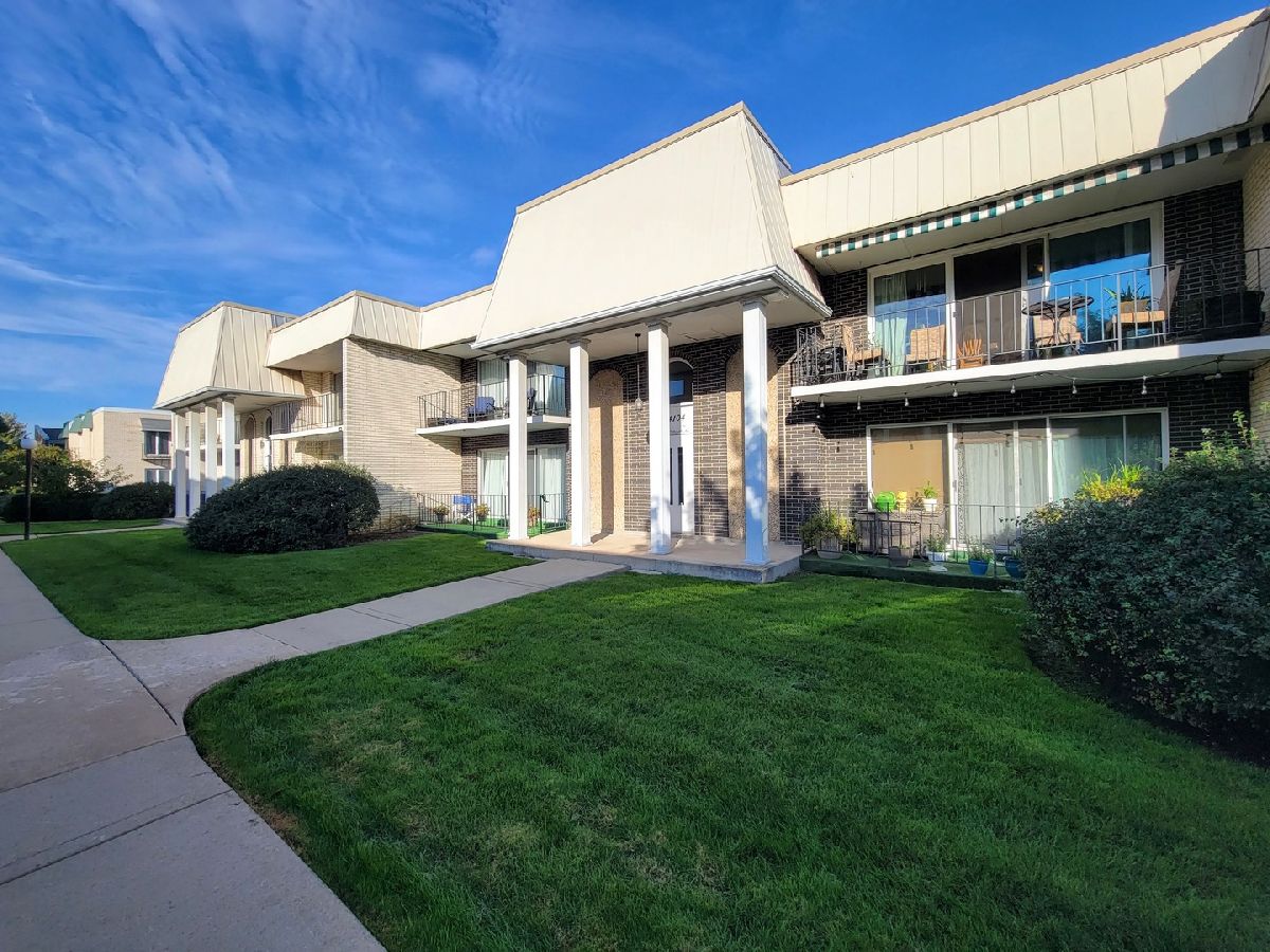 Condominiums Sold Parkshire South Oak Lawn Illinois, 4104 99th