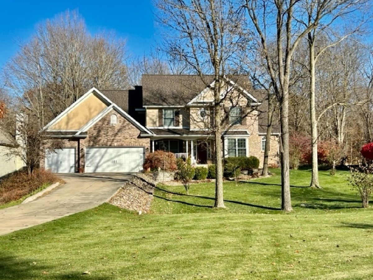 Homes & Condos & Townhomes Sold Woodland Ridge Bloomington Illinois, 1508 Sweetbriar