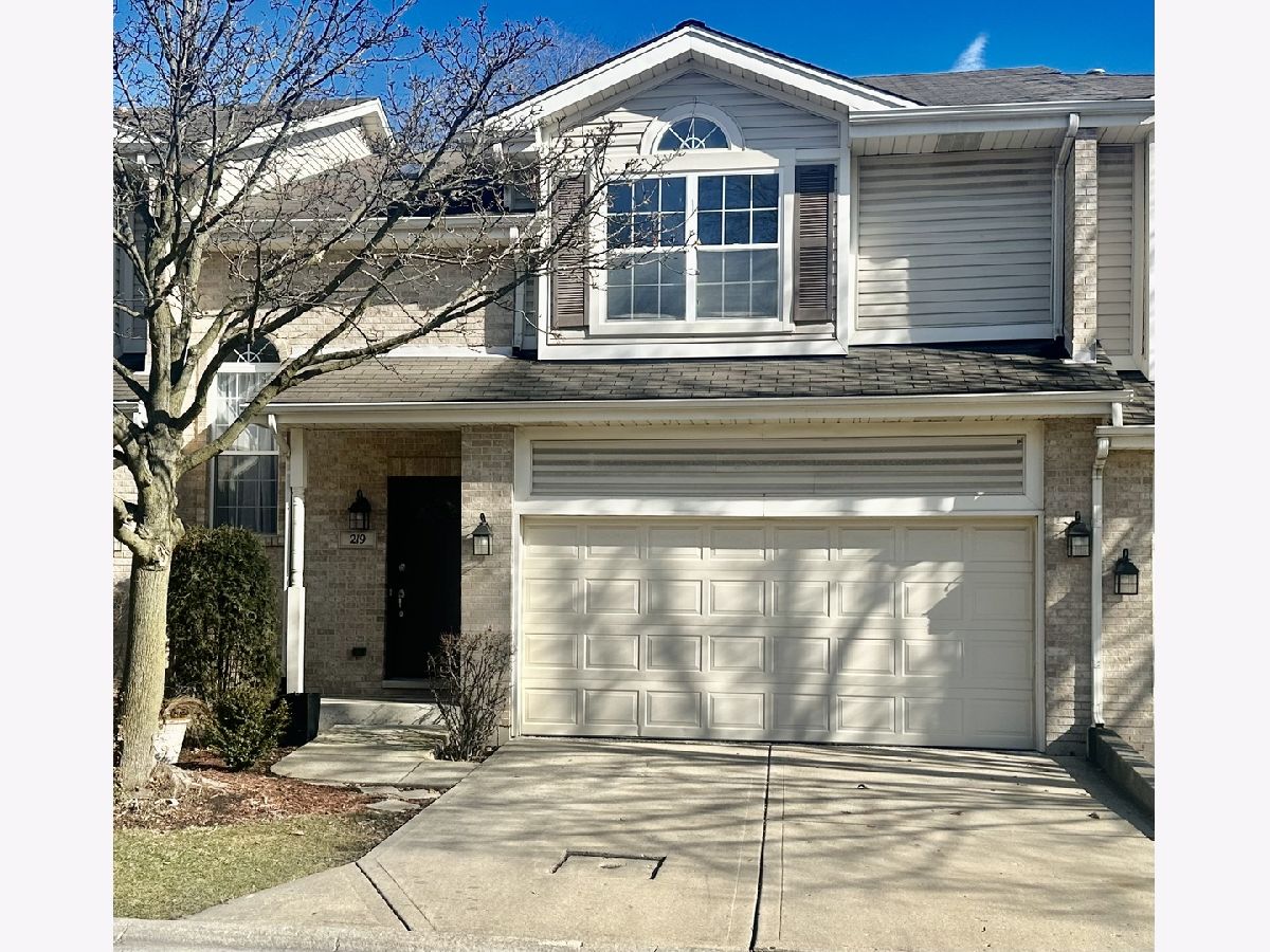 Townhomes & Homes Sold Tall Oaks Wood Dale Illinois, 219 Jessica