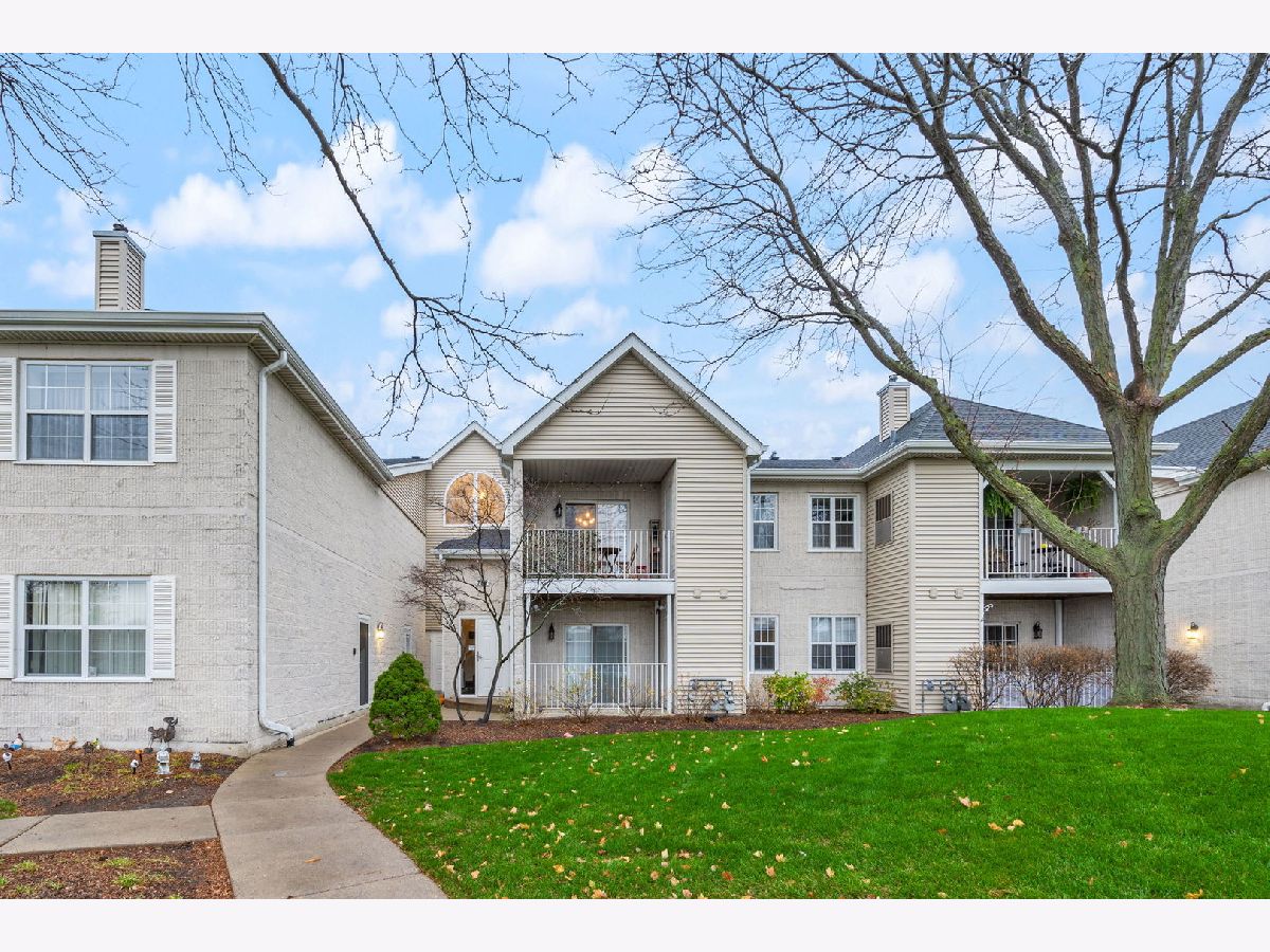 Condominiums Sold Legends Carol Stream Illinois, 788 Gary