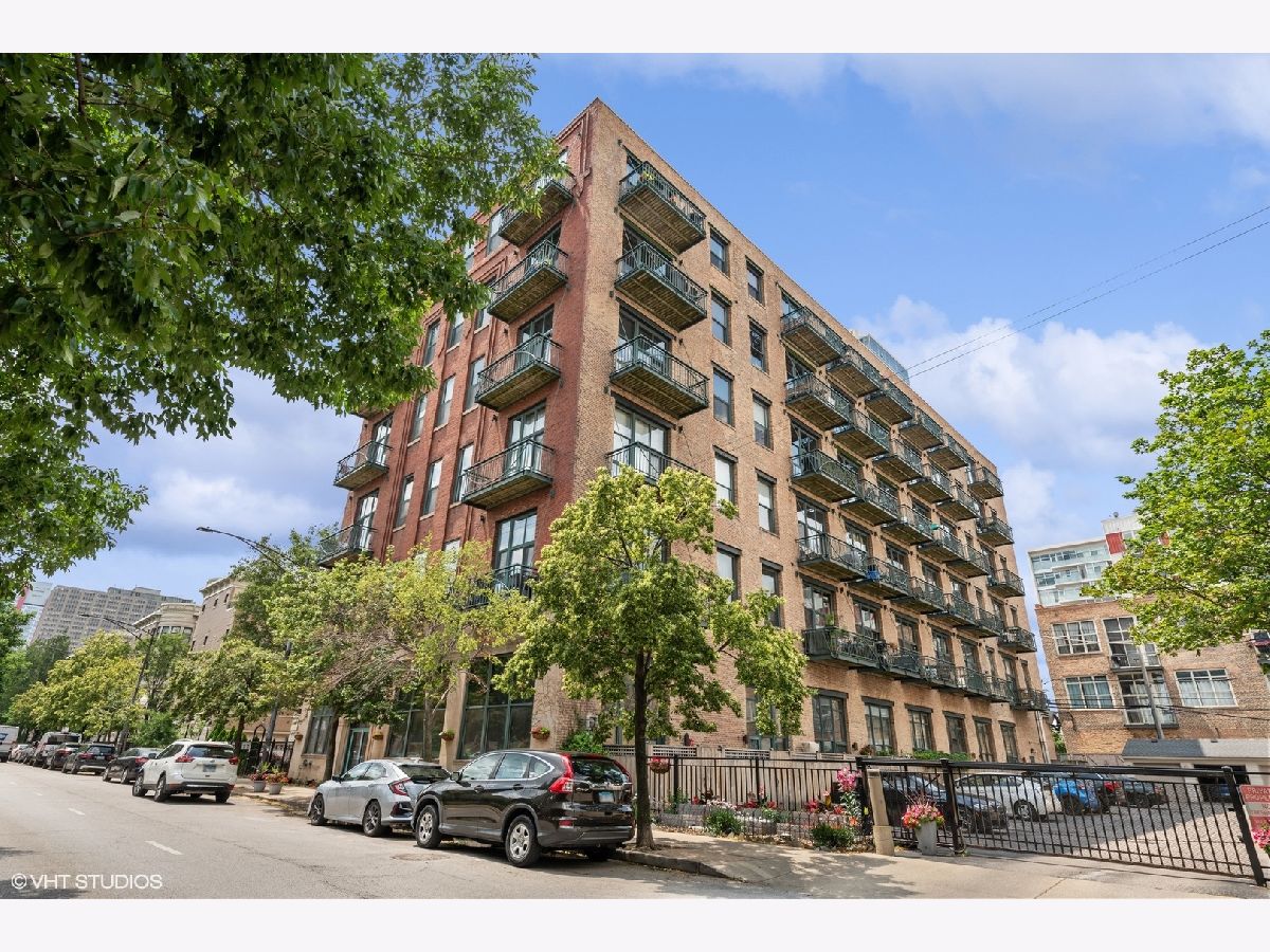 Condominiums Sold Bicycle Station Lofts Chicago Illinois, 1632 Indiana