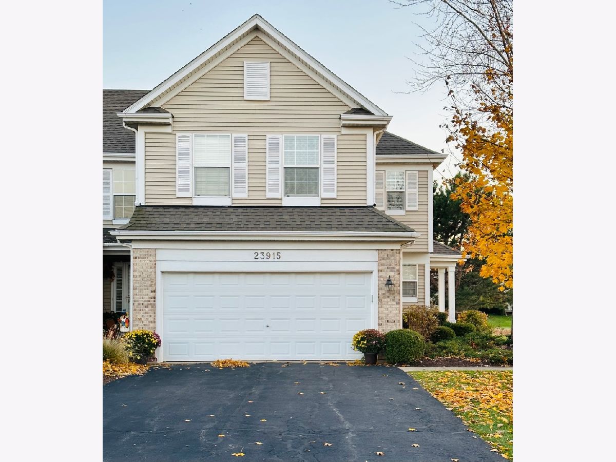 Townhomes & Homes Rented Parkview Meadows Plainfield Illinois, 23915 Mcmullin