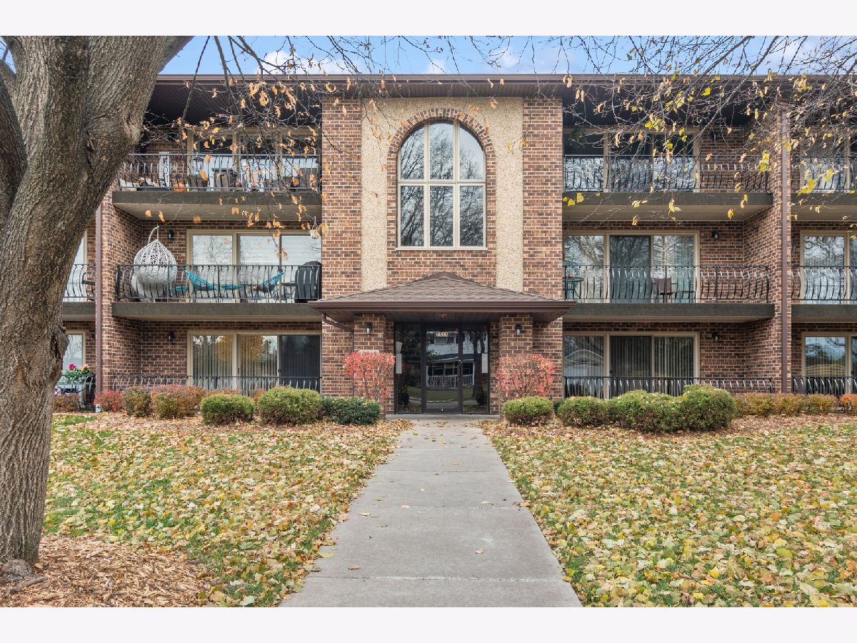 Condominiums Sold Marydale Willowbrook Illinois, 7515 Sheridan