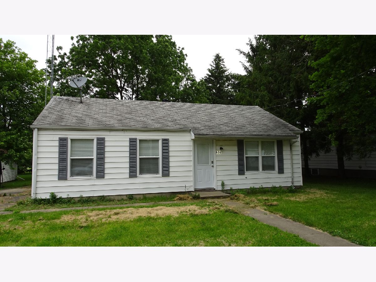 Rented Earlville Illinois, 606 Winthrop