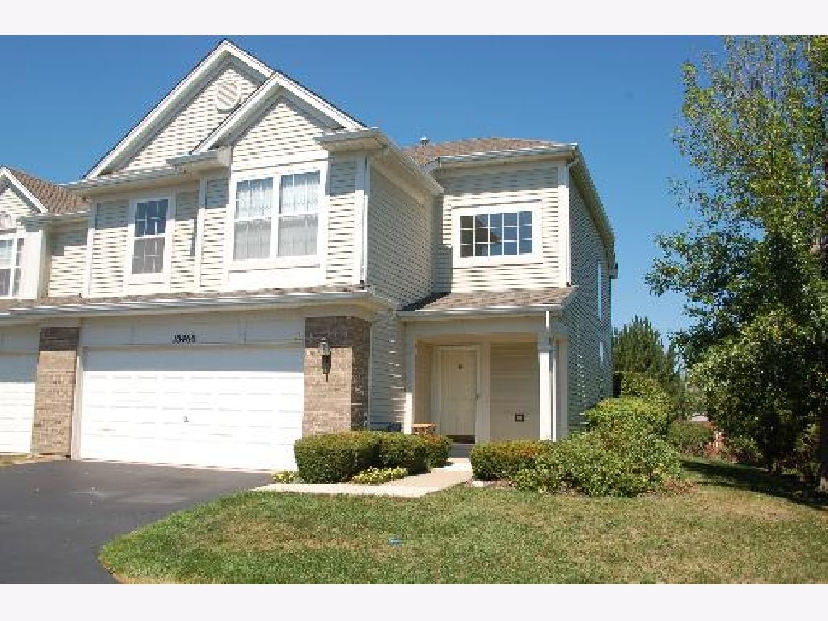 Homes & Townhomes Rented Southwind Huntley Illinois, 10460 Wakefield