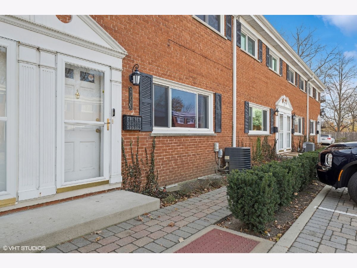 Townhomes Sold Central Park Condos Highland Park Illinois, 2106 Saint Johns
