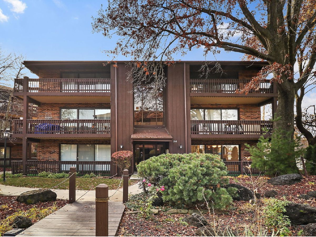 Condominiums Sold Pines Oak Lawn Illinois, 9545 Southwest