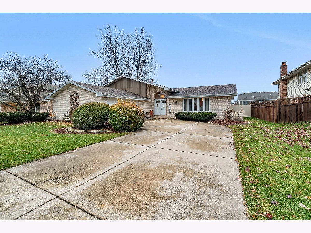 Homes Sold Derby Hills Homer Glen Illinois, 12453 Martingale