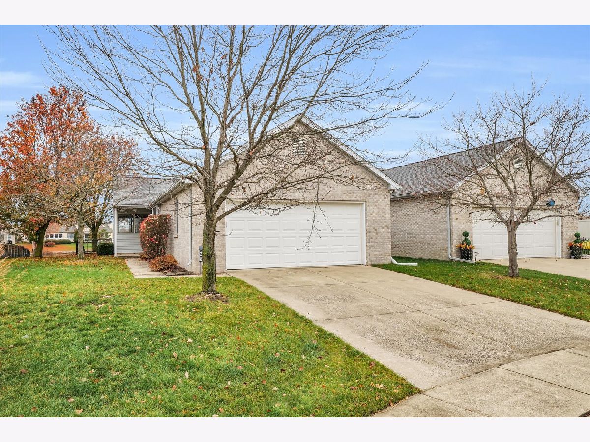 Condominiums & Homes Sold Ponds Of Windsor Champaign Illinois, 2507 Pembrook