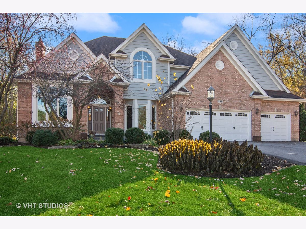 Homes Sold Carriage Trail Barrington Illinois, 239 Carriage