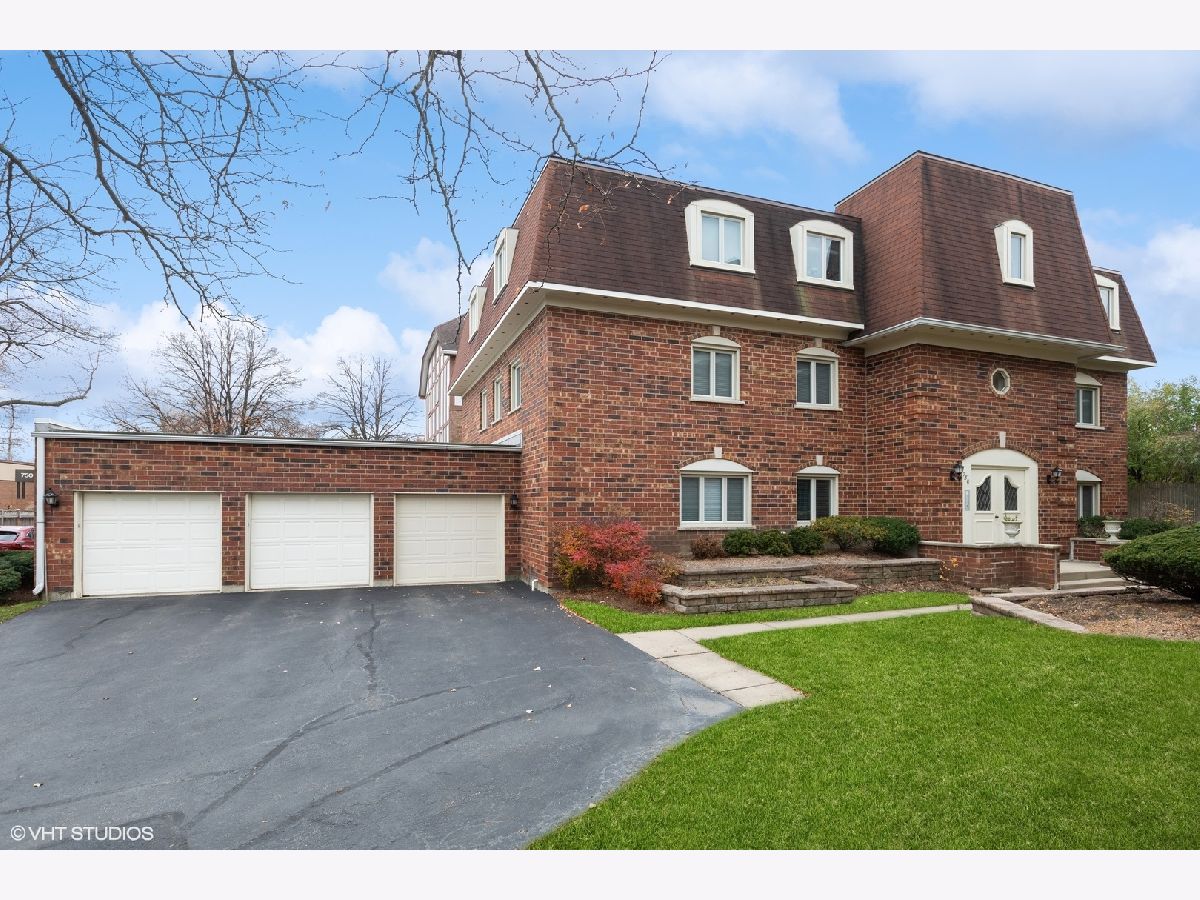 Condos & Townhomes Sold Ballantrae Northbrook Illinois, 750 Ballantrae