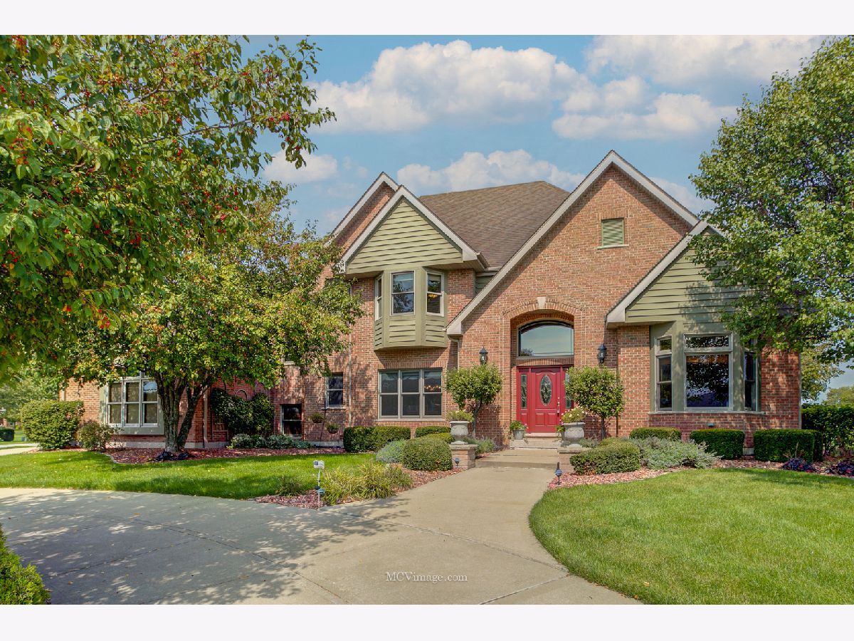 Homes Sold Waterford Estates Monee Illinois, 7258 James