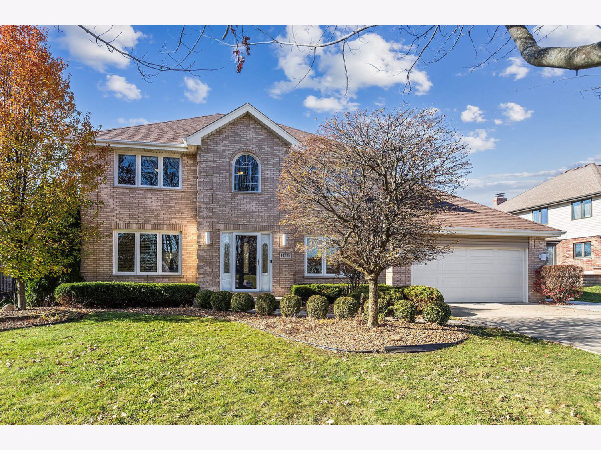 Homes Sold Woodbine Homer Glen Illinois, 14736 Greenbrier