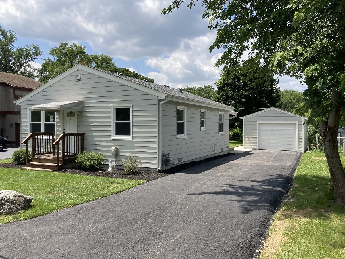 Homes Sold Fox River Valley Gardens Port Barrington Illinois, 128 Eastwood