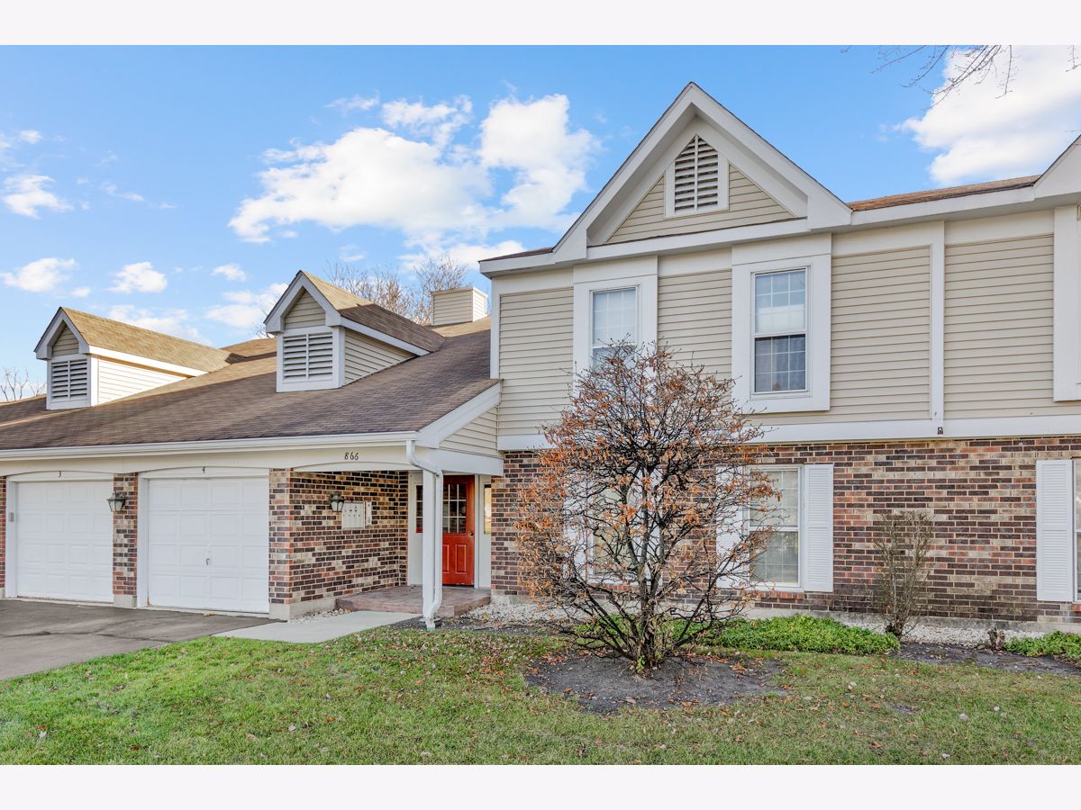 Condominiums Sold Chasefield Crossing Crystal Lake Illinois, 866 Chasefield