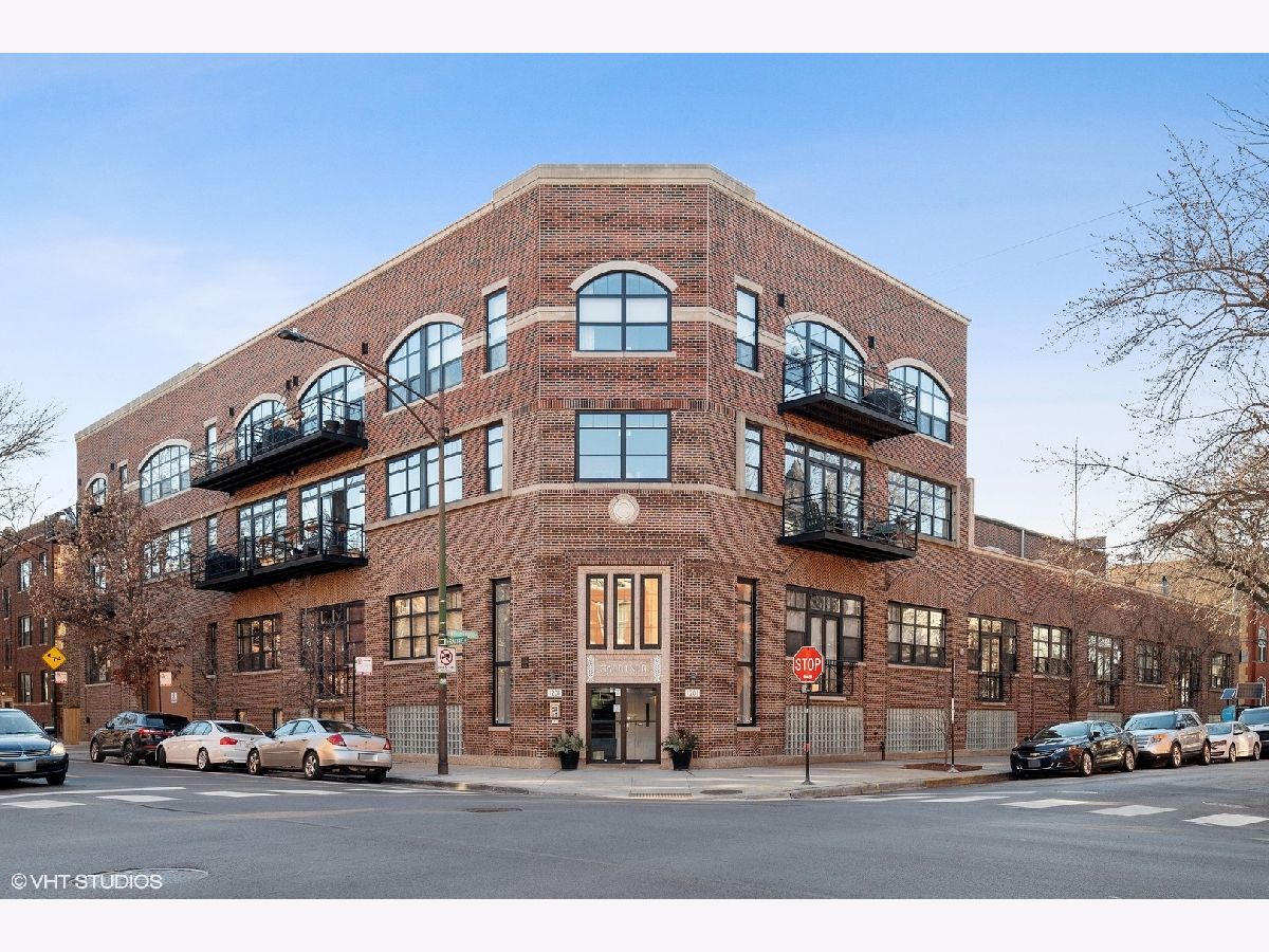 Condominiums Sold Gaertner Residences Chicago Illinois, 1201 Wrightwood