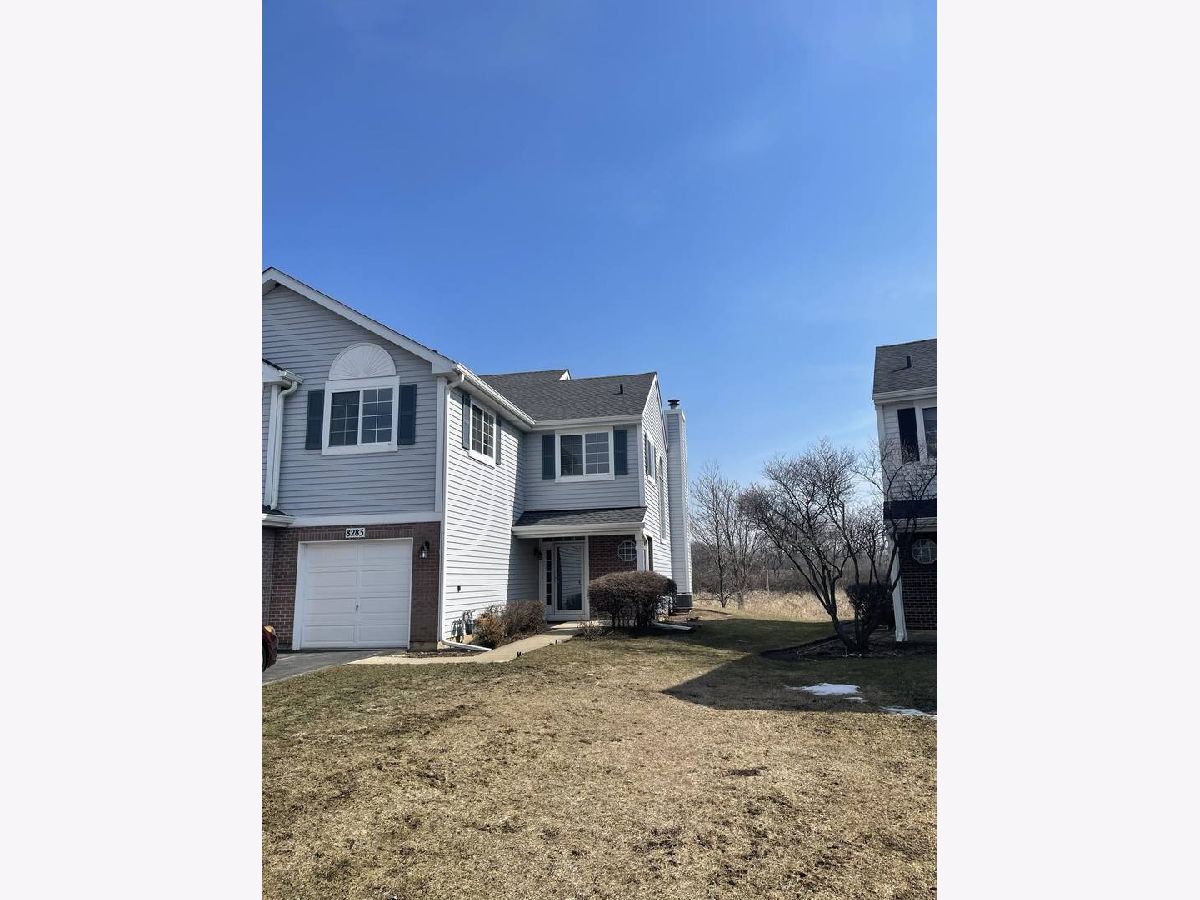 Townhomes & Condos Rented Reflections Darien Illinois, 8283 Ripple Ridge