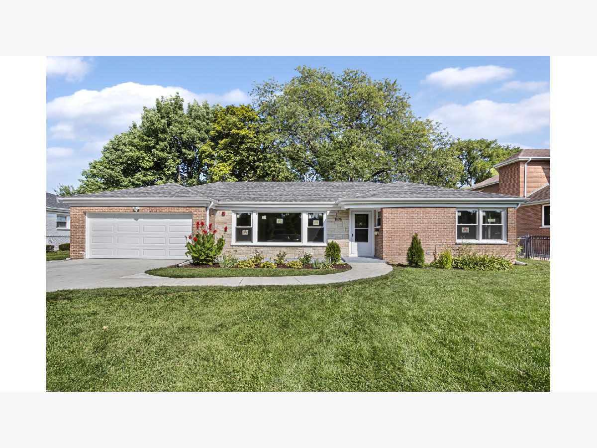 Homes Sold Manor Park Ridge Illinois, 1525 Marcus