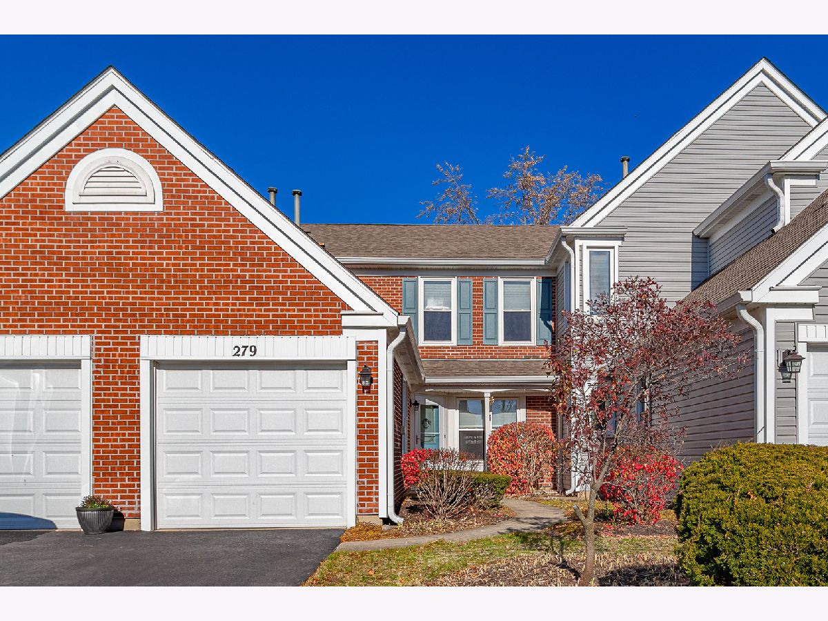 Townhomes & Condos Rented East Hamptons Elk Grove Village Illinois, 279 University