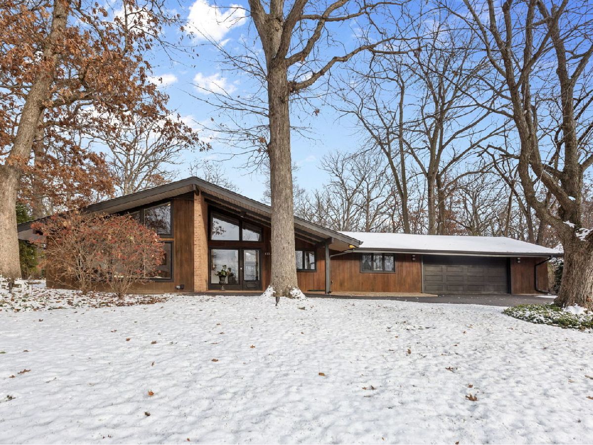 Homes Sold Whispering Oaks Lake Forest Illinois, 833 Timber