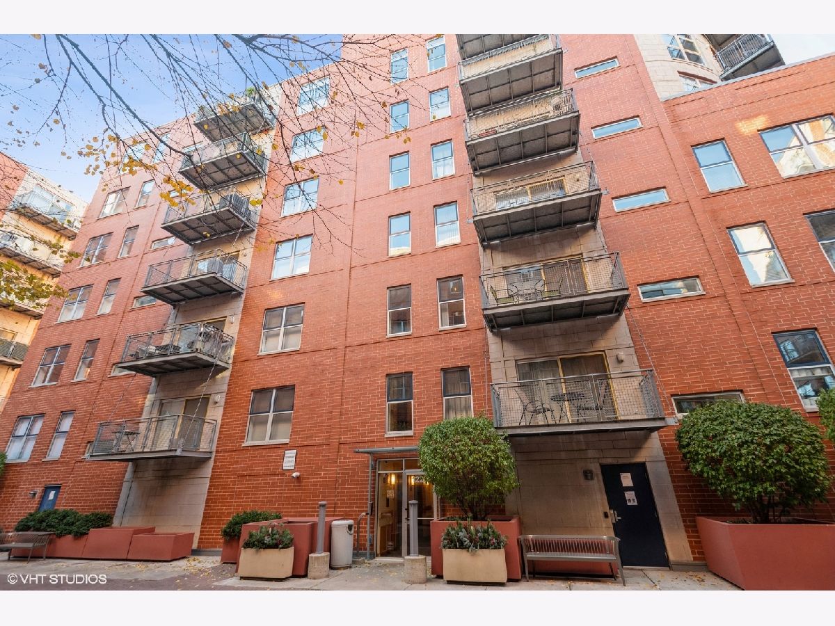 Condominiums Sold Chicago Avenue Place Evanston Illinois, 1222 Chicago