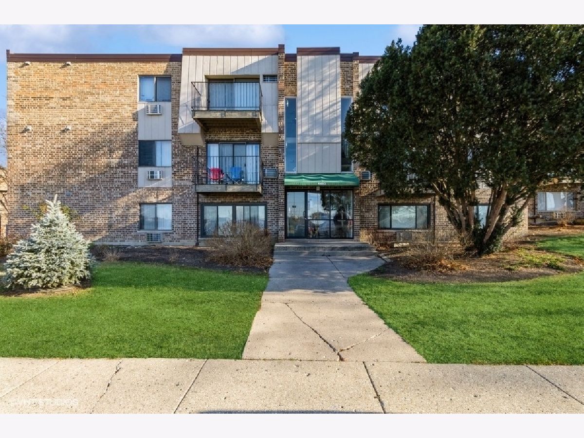 Condominiums Sold Brentwood Palatine Illinois, 1493 Winslowe