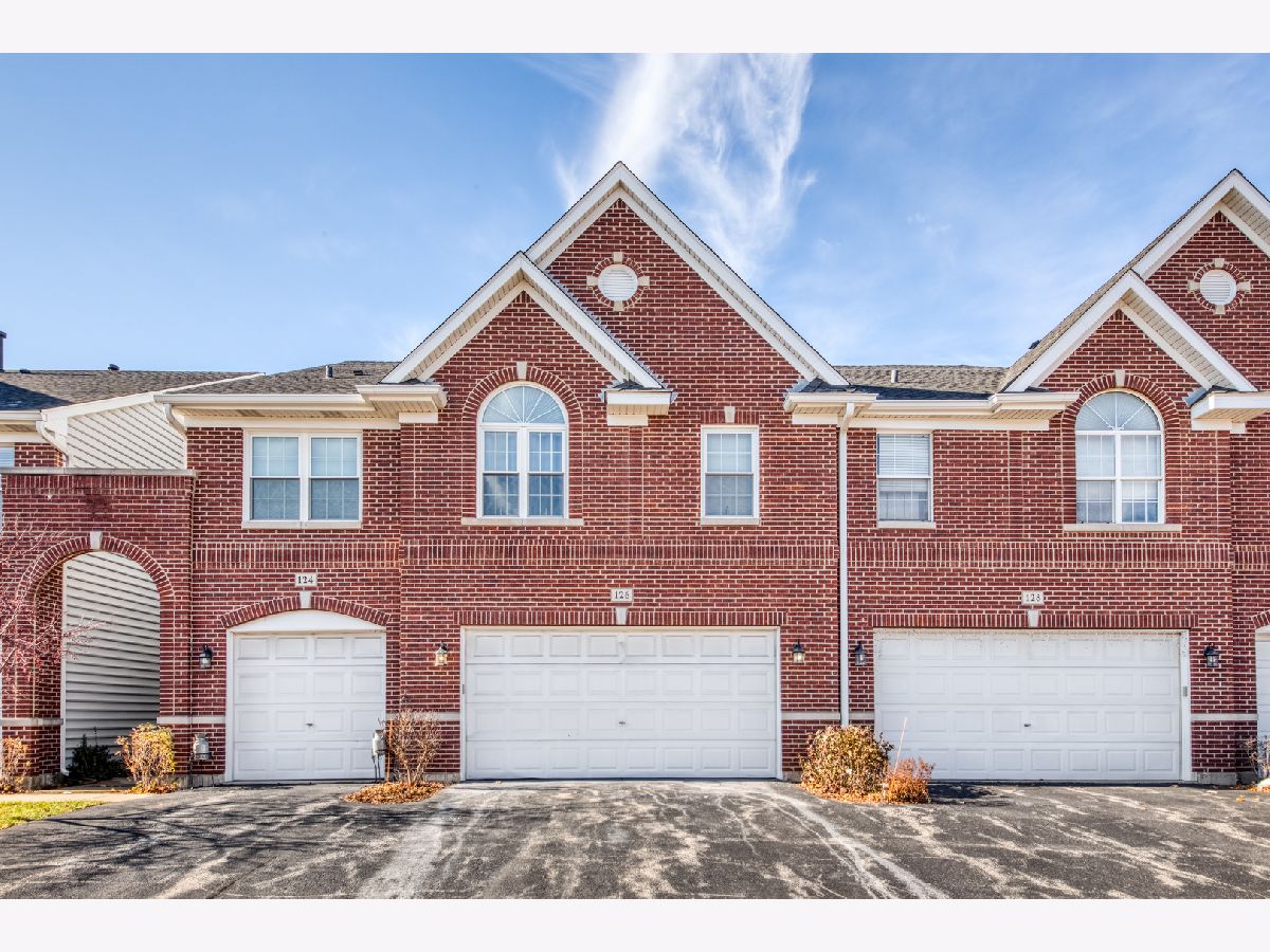 Townhomes & Condos & Homes Rented Olde Schaumburg Schaumburg Illinois, 126 Allerton