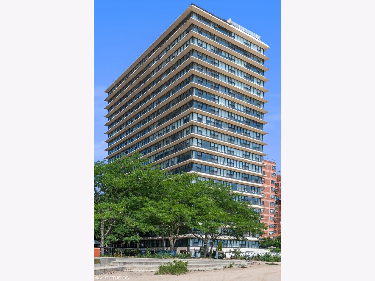 Condominiums Sold Beach Point Tower Chicago Illinois, 5801 Sheridan
