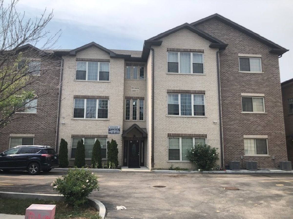 Rented Summit Illinois, 6016 Archer