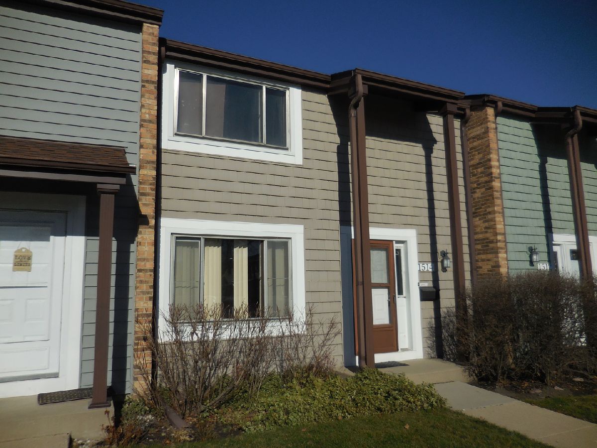 Townhomes Sold Lakeside Villas Wheeling Illinois, 1514 Clearwater