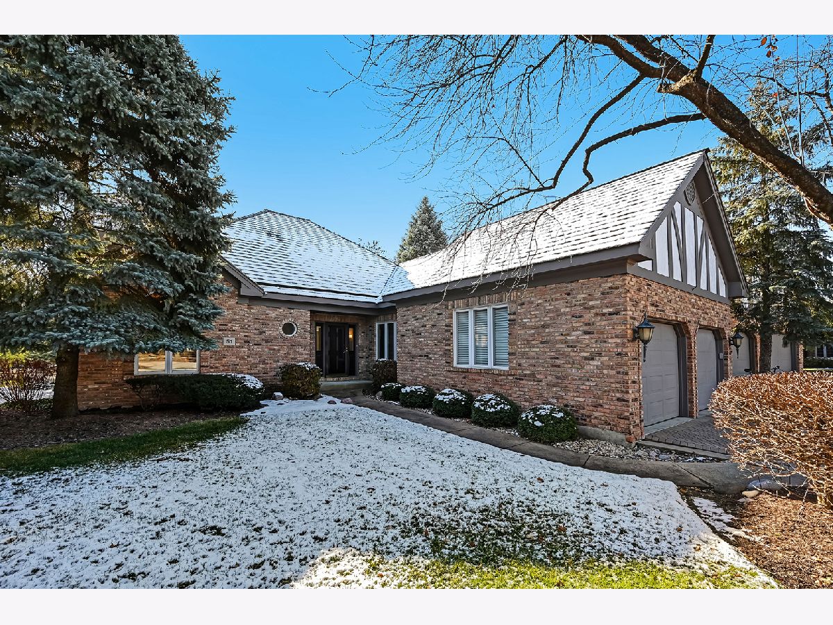 Homes & Condos & Townhomes Rented Lake Ridge Club Burr Ridge Illinois, 51 Chesterfield
